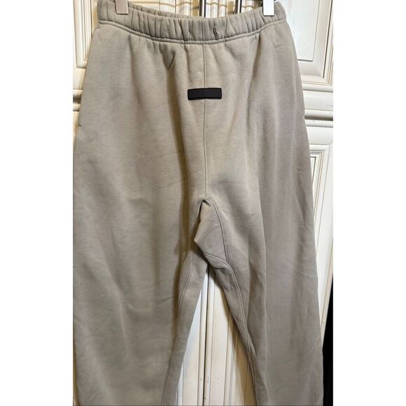 Essentials Fear Of God Men's Fleece Cotton Blend Jogger Sweatpants Tan Size XS - Picture 4 of 16